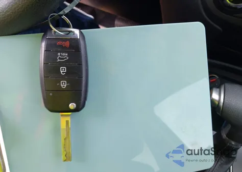 2019 Kia Sorento 2.4L Lx из США, поврежденный, VIN 5XYPG4A35KG523327